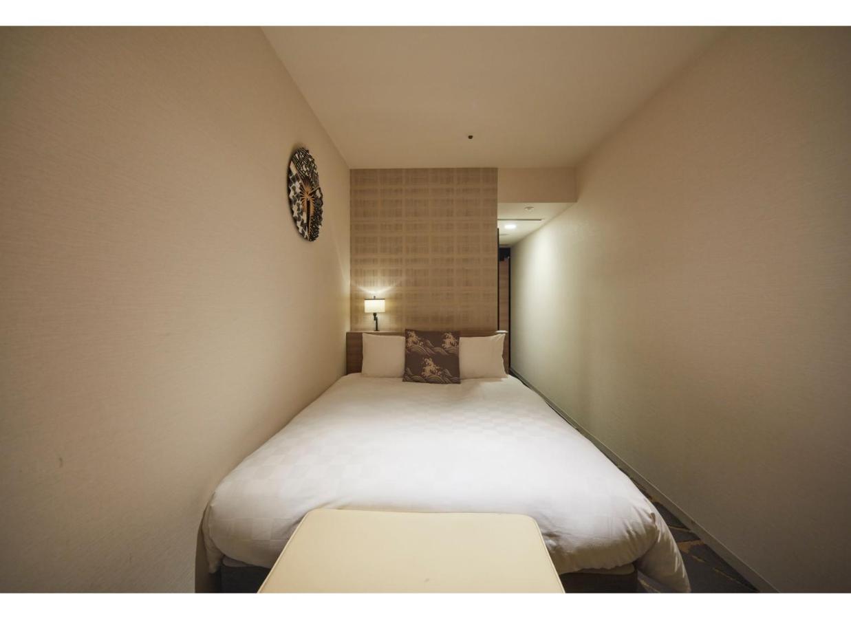 Semi Double Room Non-Smoking 33-37th Floor