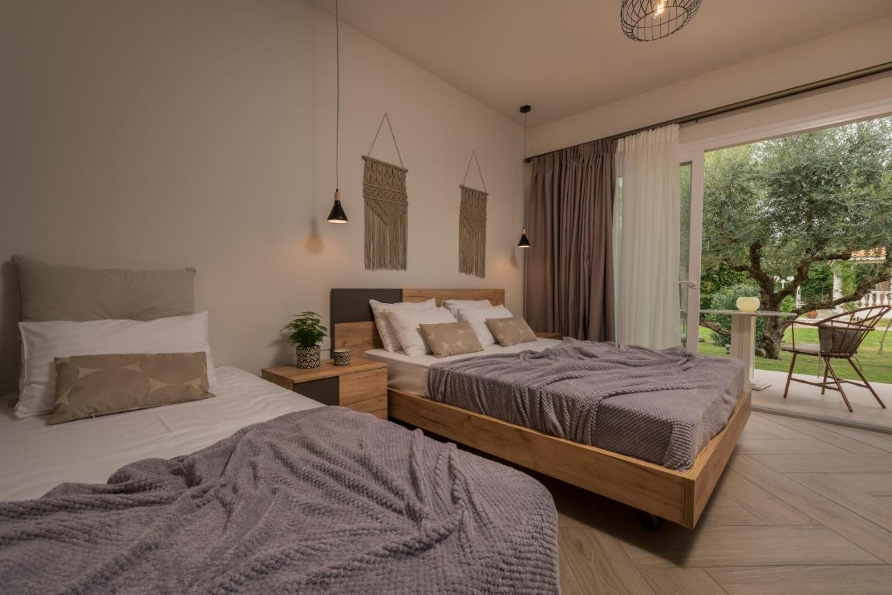 Standard Triple Room,958337875:JPEG