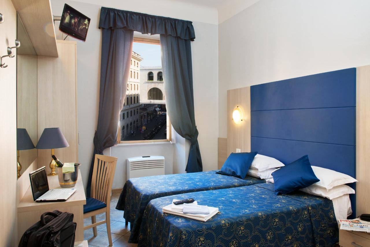 Double or Twin Room,417726456:JPEG
