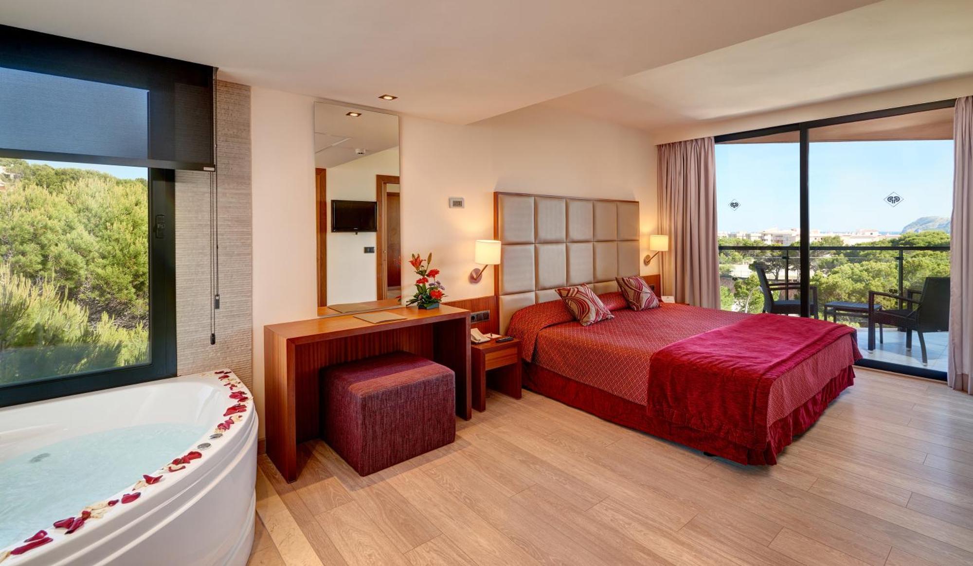 Junior Suite Superior with Hot Tub