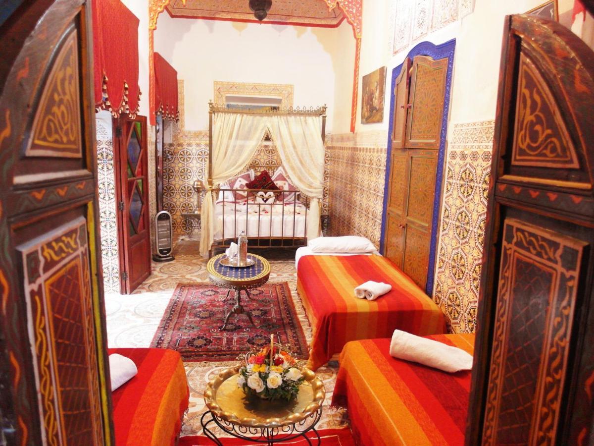 Chambre Familiale avec Salle de Bains (5 Adultes)