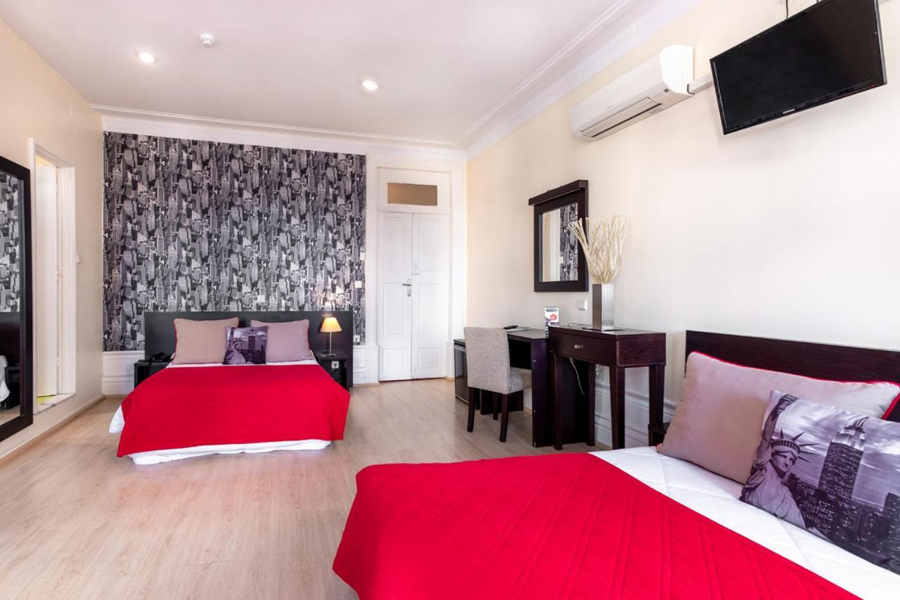 Family Room up to 16 years old