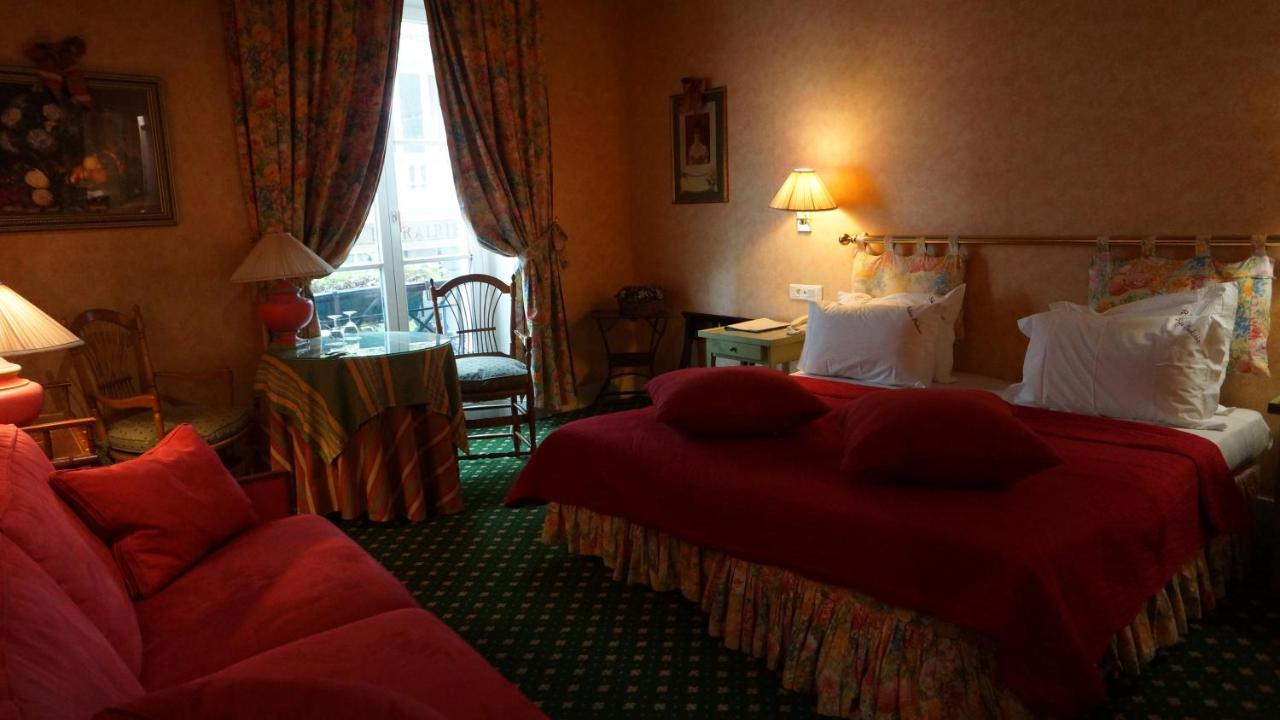Quarto Deluxe com Cama de Casal ou 2 de Solteiro
