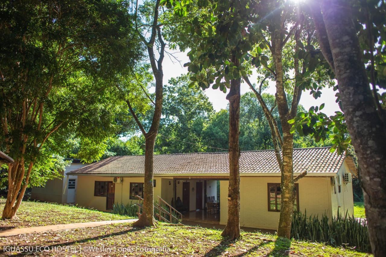 Quarto Triplo Básico
