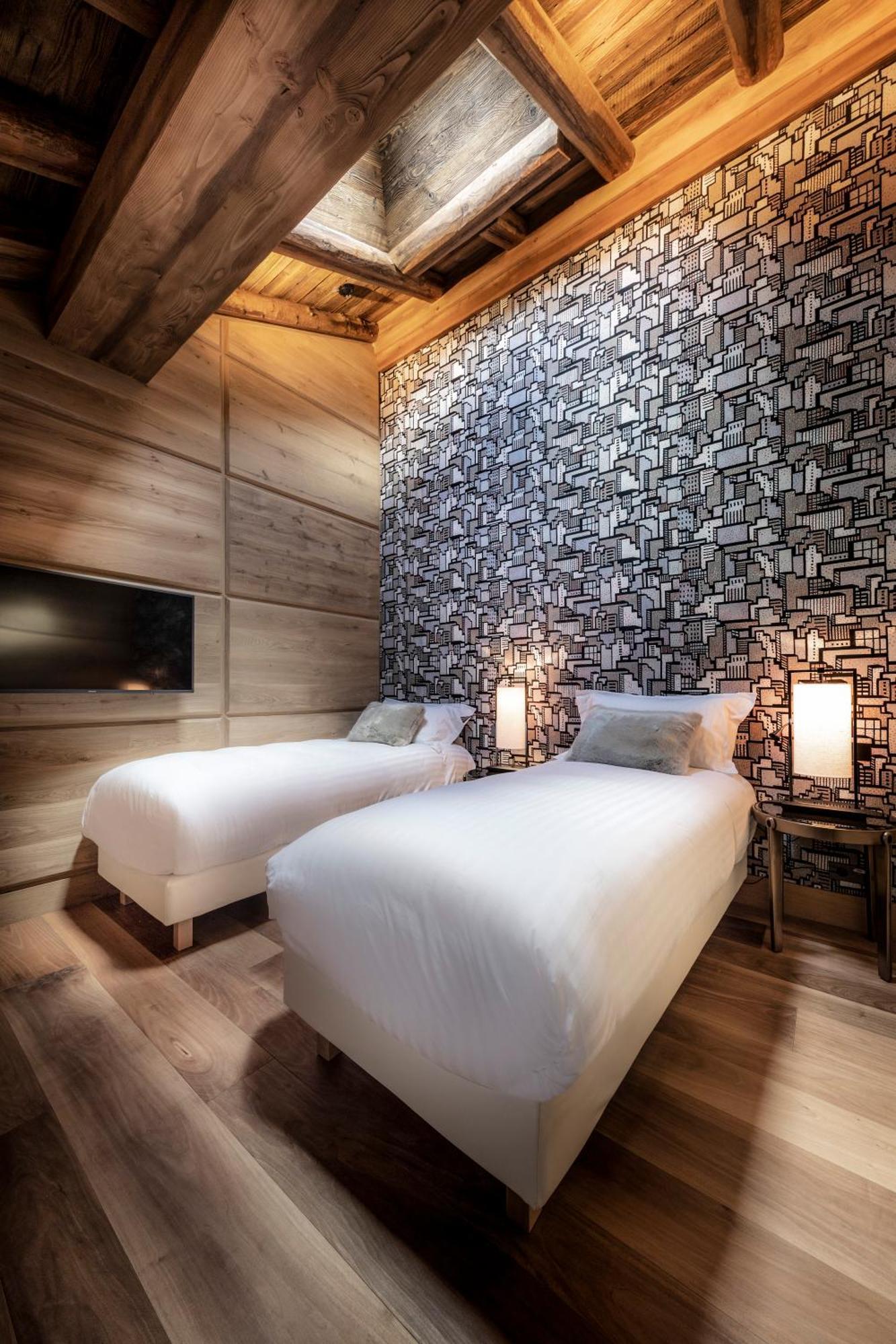 Duplex Room
