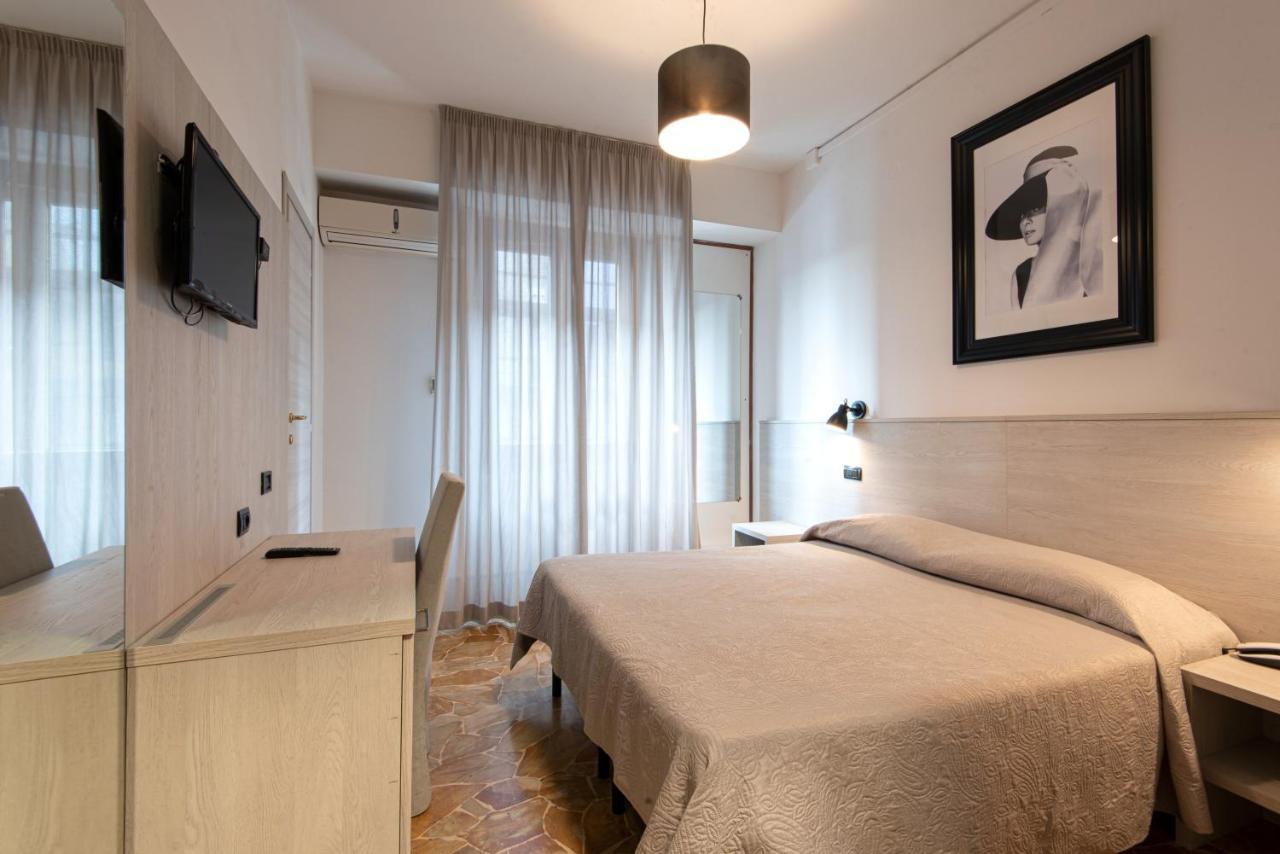 Superior Double or Twin Room,992343703:JPEG