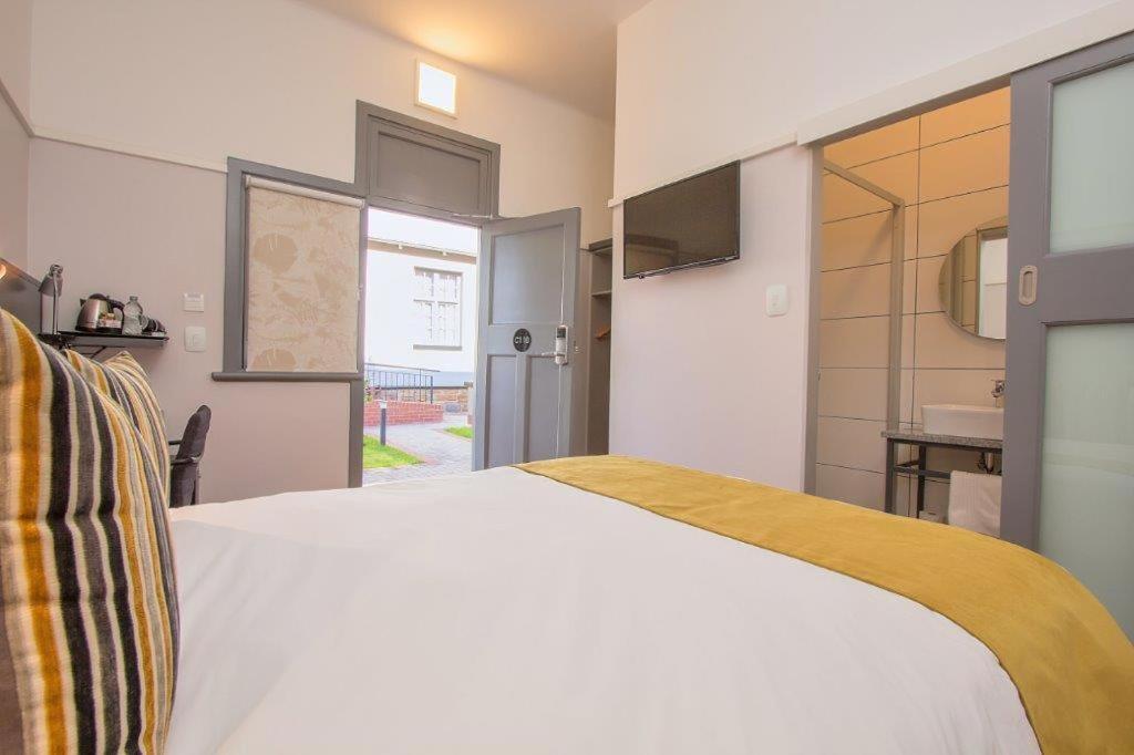 Double Room,1075962772:JPEG