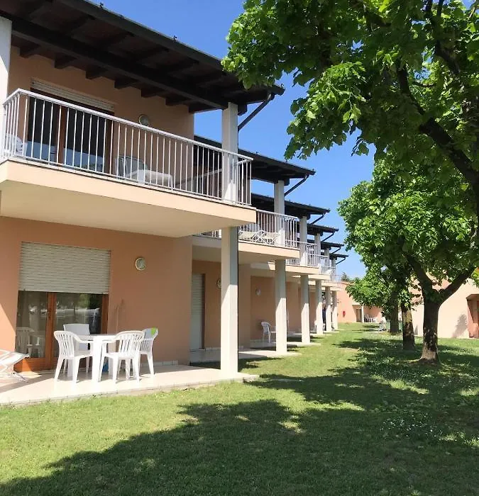 Ohana Apartments Camping Tiglio-1