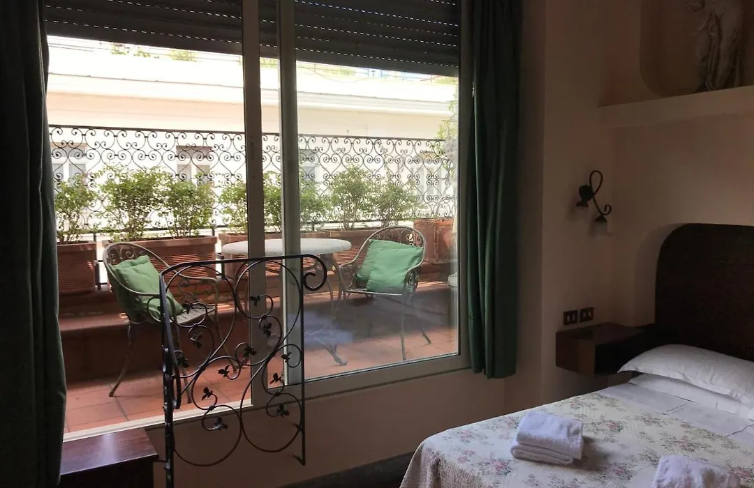 Hotel Okapi-1
