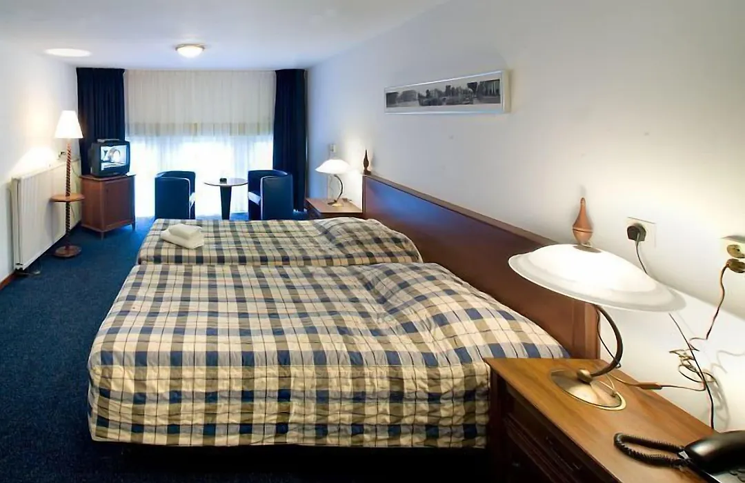 Hotel Prins Hendrik-1