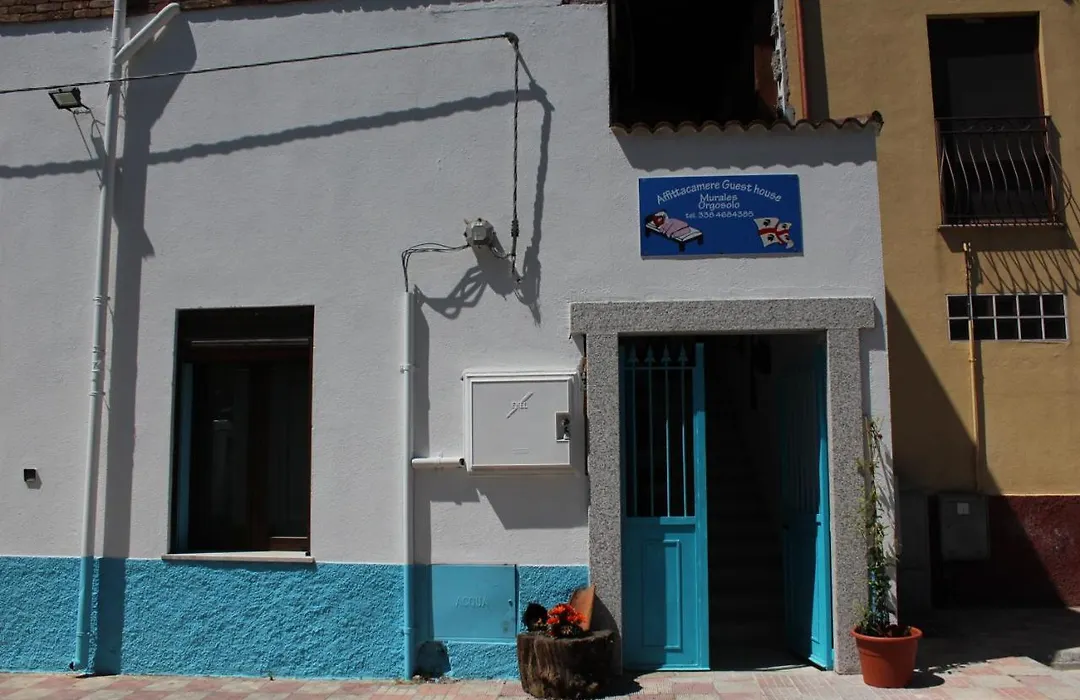 Bed And Breakfast Murales Orgosolo-1