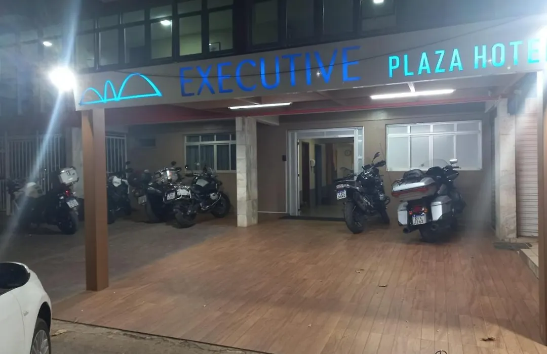 Executive Plaza Hotel-1