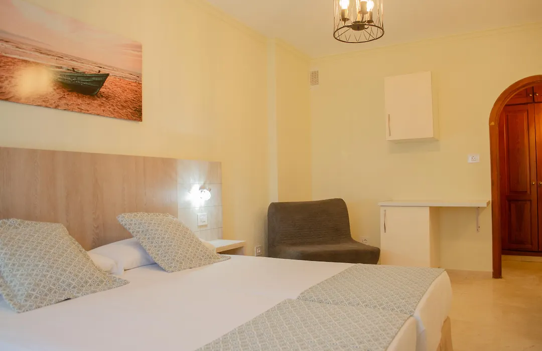 Klayman Olivina Aparthotel-1