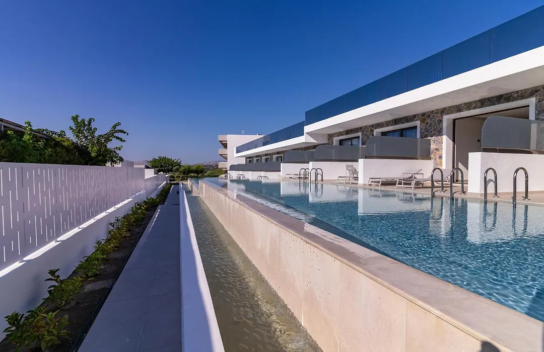 Zoes Hotel & Suites-1