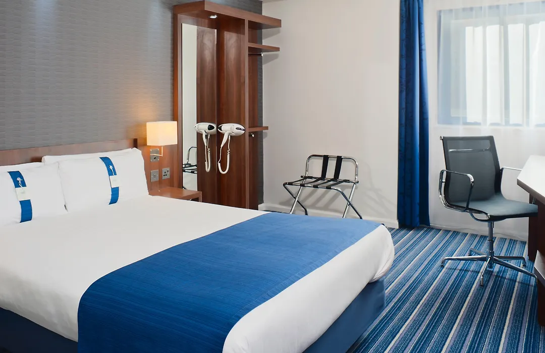 Holiday Inn Express Belfast City By Ihg-1