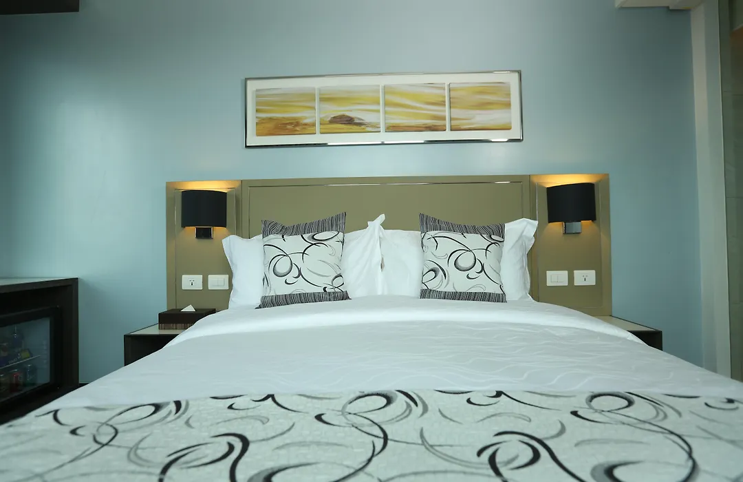 Belmont Hotel Manila Near Naia Terminal 3 Mnl-1