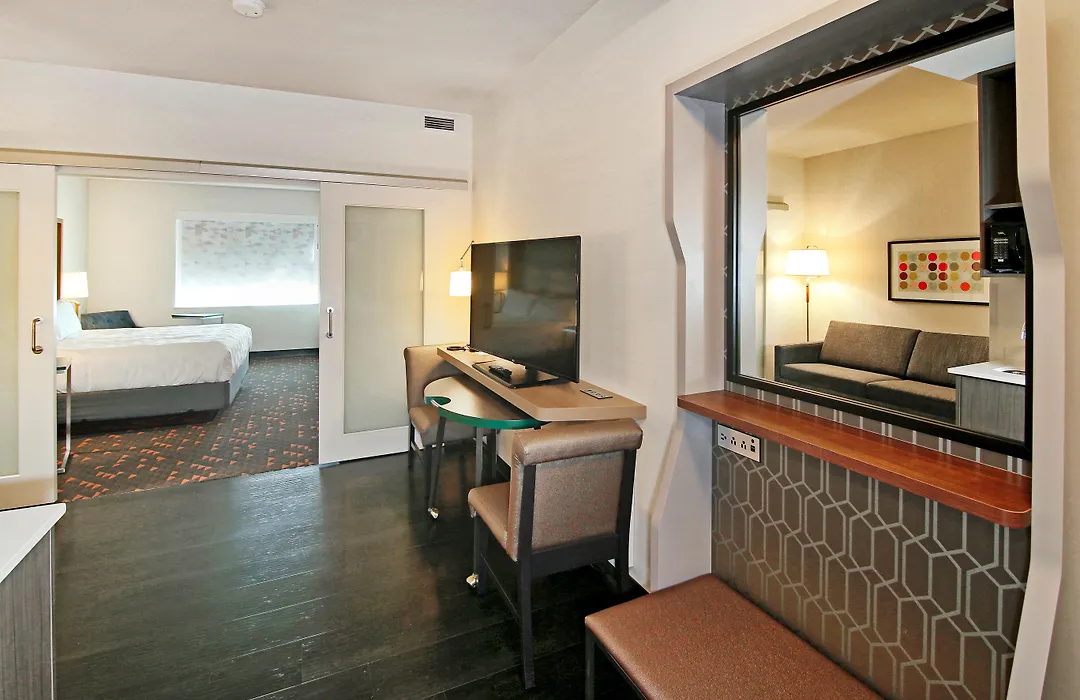 Holiday Inn Hotel & Suites - Calgary Airport North By Ihg-1
