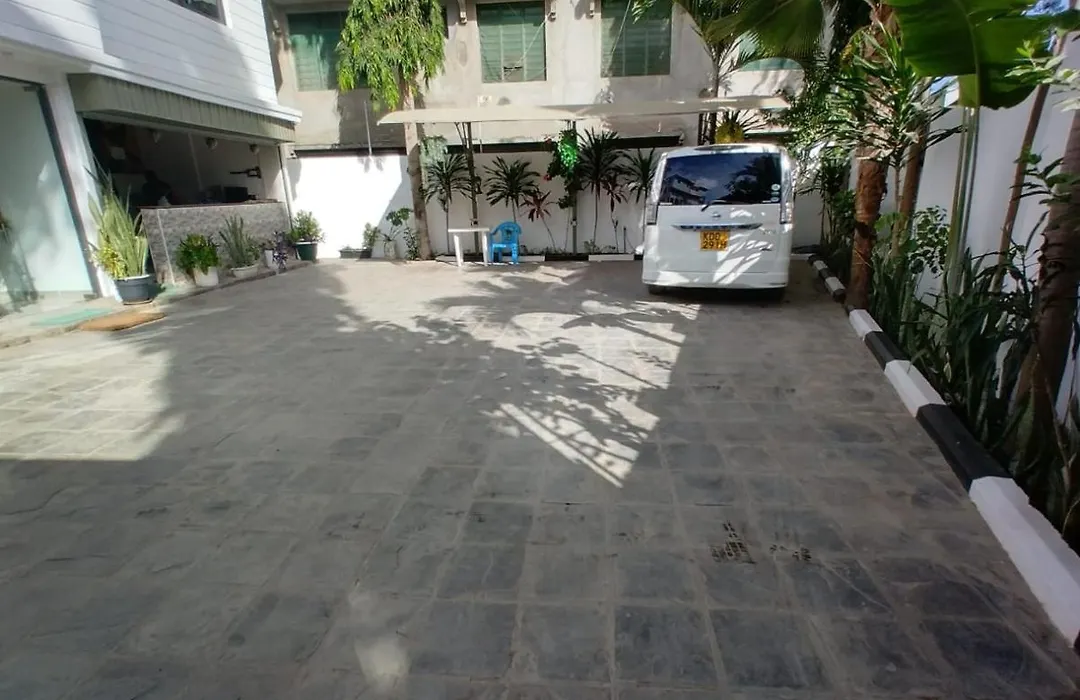 6 Park Retreat-1