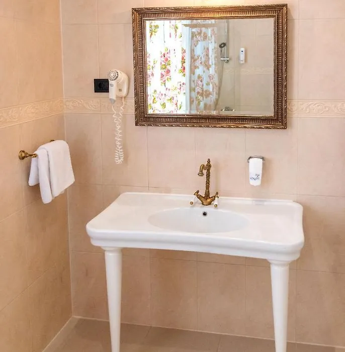 Hotel Grace-1