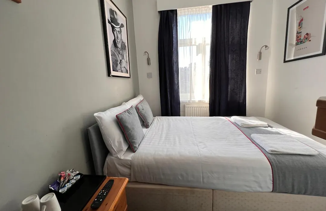 Apollo Hotel Kings Cross-1