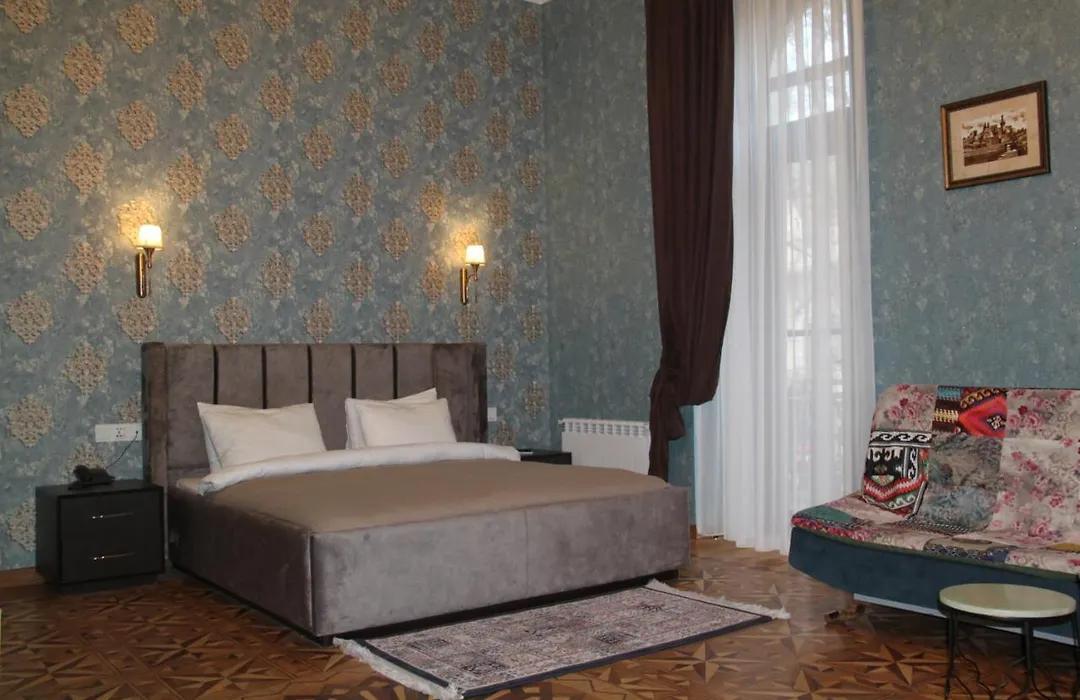 Hotel 1883-1