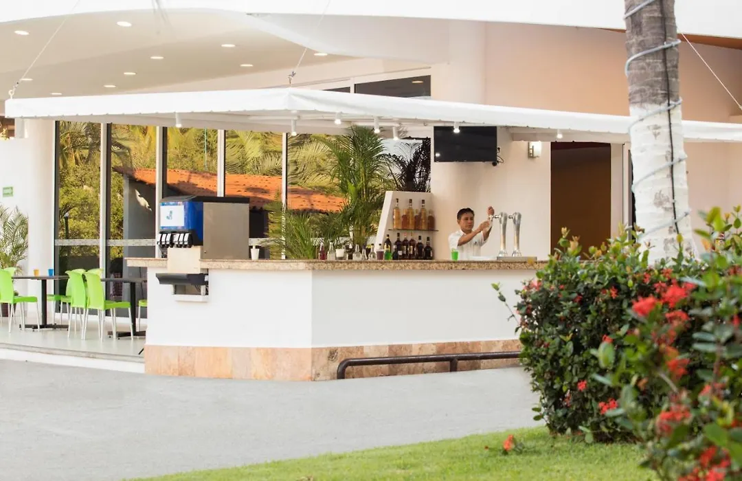 Costa Club Punta Arena - Desayuno Buffet Incluido-1