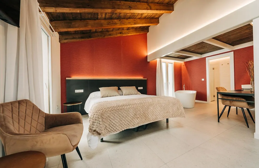 Casa Pelegrí-1
