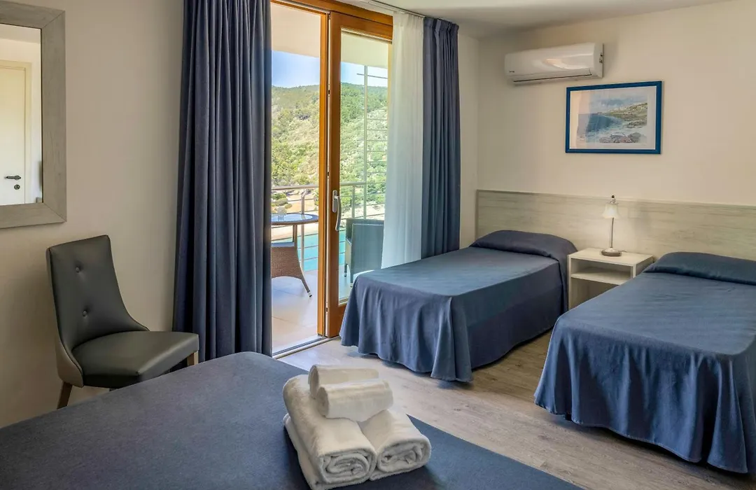 Hotel del Faro - Pugnochiuso Resort-1