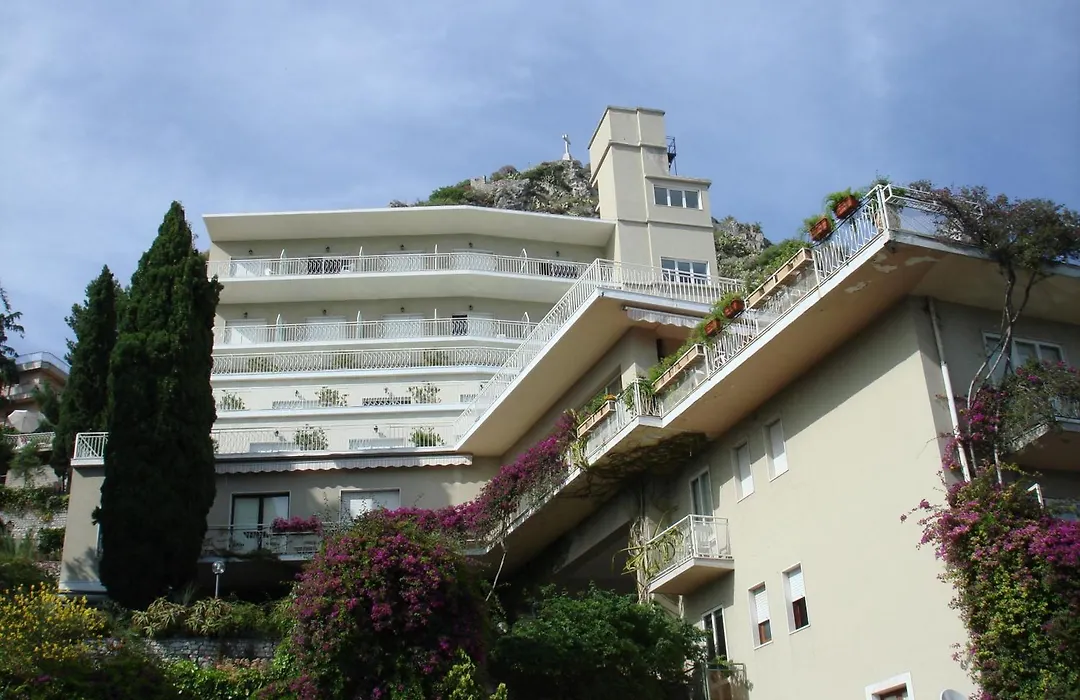 Hotel Mediterranée-1