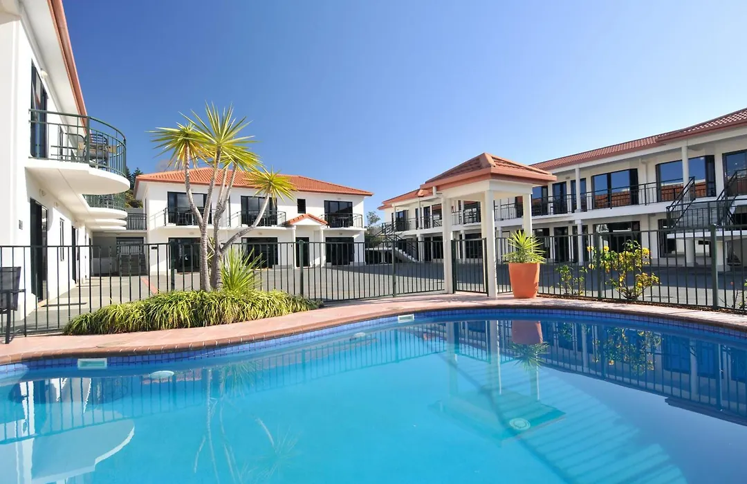 Palms Motel-1