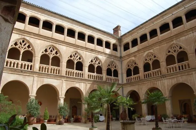 Hospederia del Real Monasterio-1