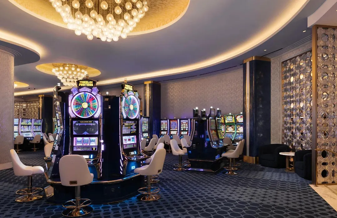 Fontainebleau Las Vegas By Suiteness-1