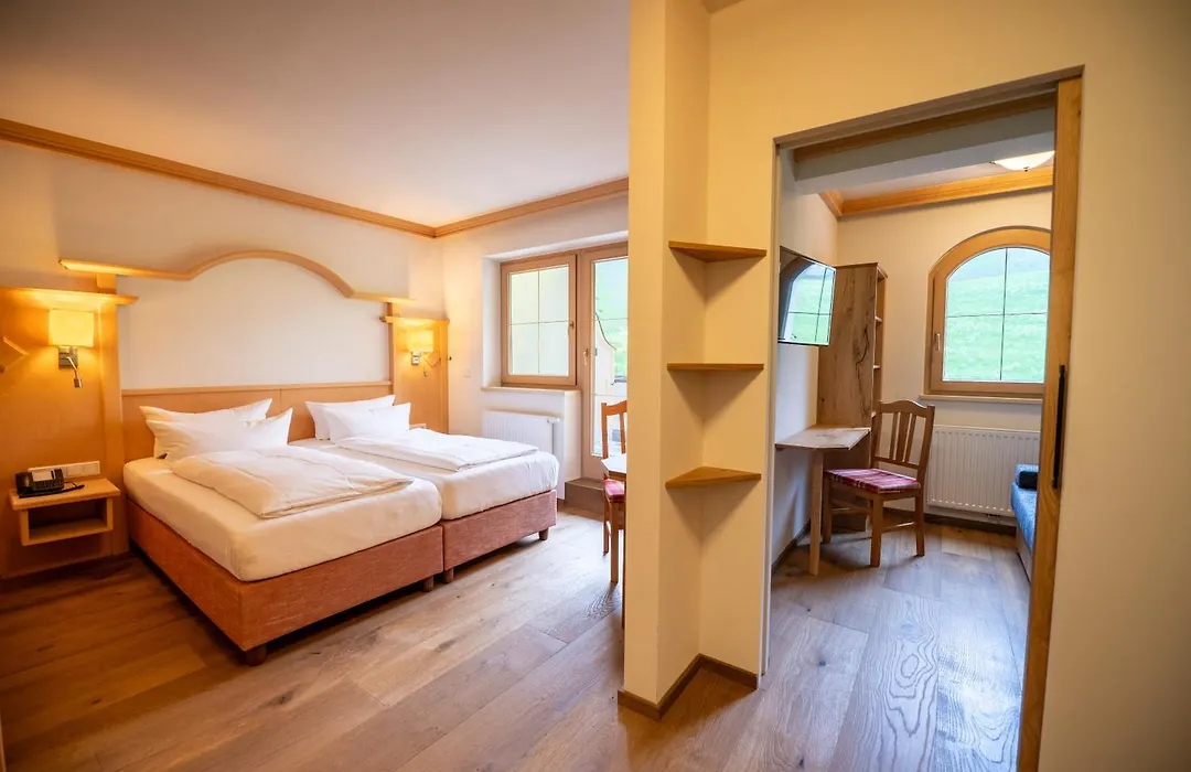 Vital Sporthotel Kristall-1