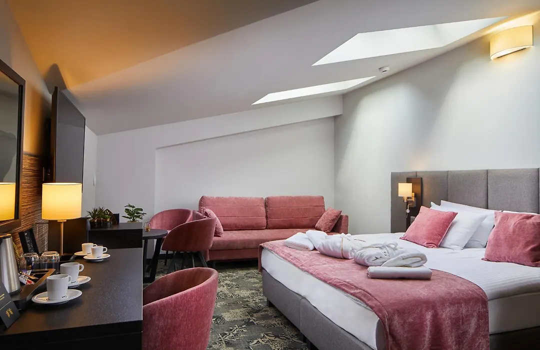 Hotel Estera-1