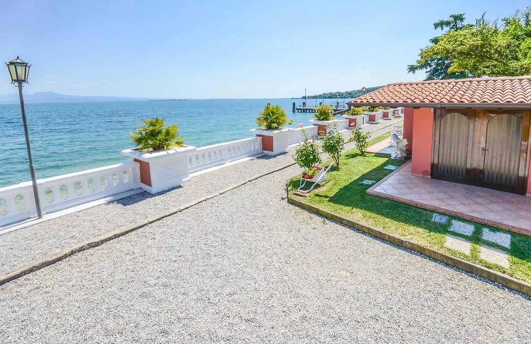 Villa Garuti Village-1