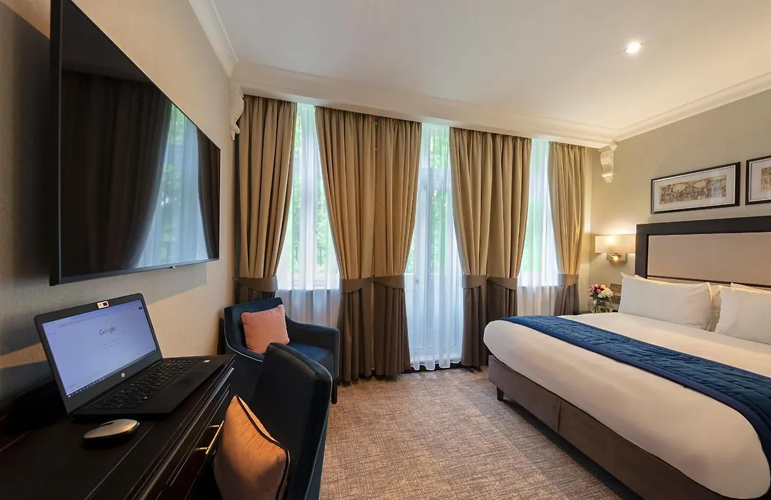 Wellington Hotel By Blue Orchid-1