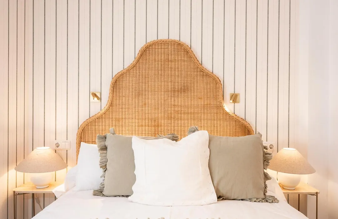 PUERTA de la AXARQUIA HOTEL BOUTIQUE-1