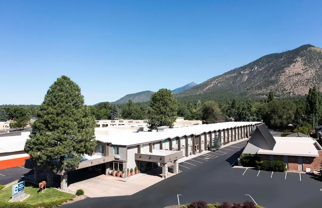 Best Western Pony Soldier Inn & Suites-1