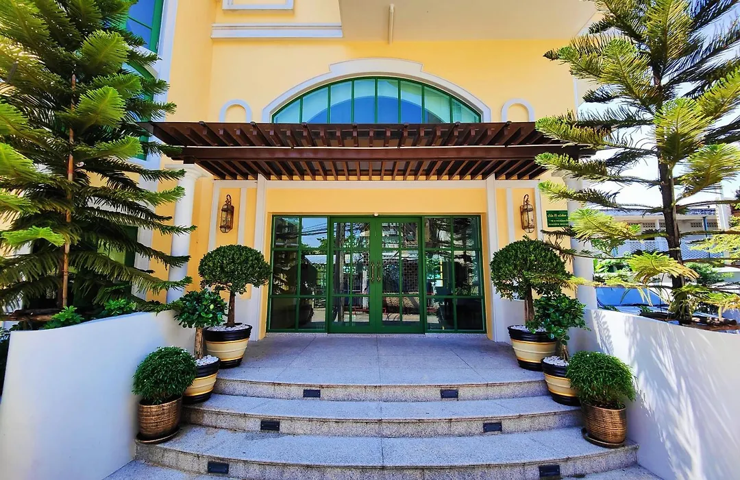 Siri Ratchadamnoen Bangkok Hotel-1
