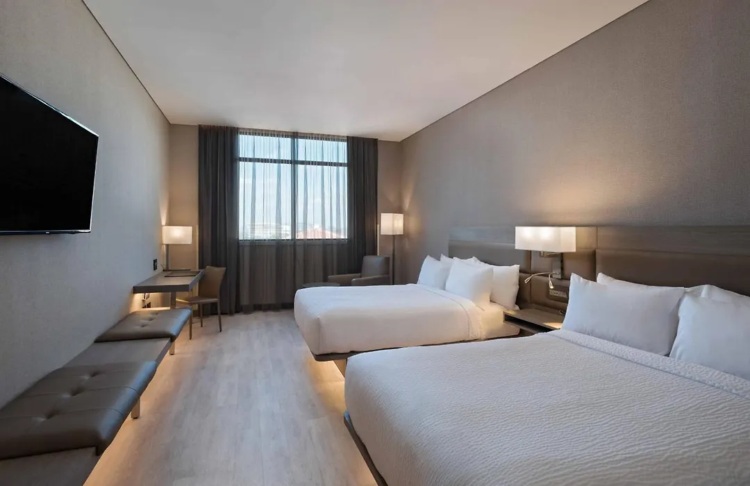Ac Hotel By Marriott Guatemala City-1