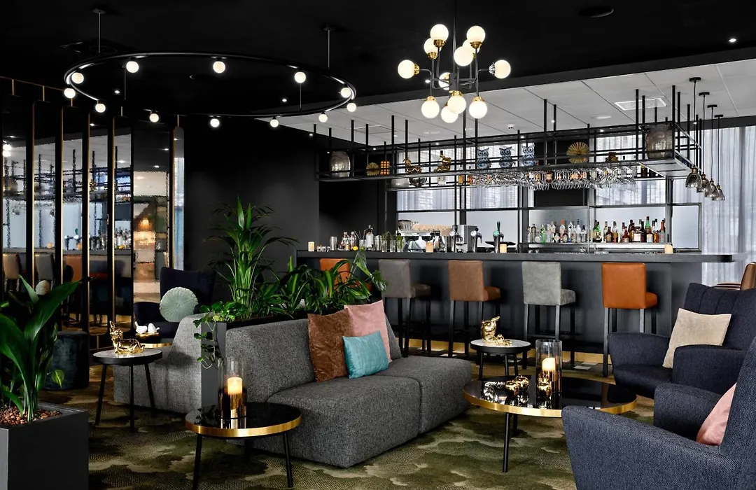 Renaissance Amsterdam Schiphol Airport Hotel-1