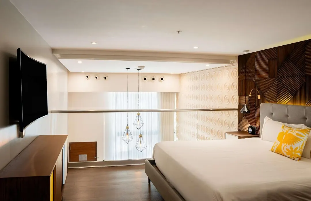 The Fives Downtown Hotel & Residences, Curio Collection By Hilton-1