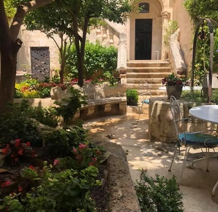 Il Giardino Della Regina-1