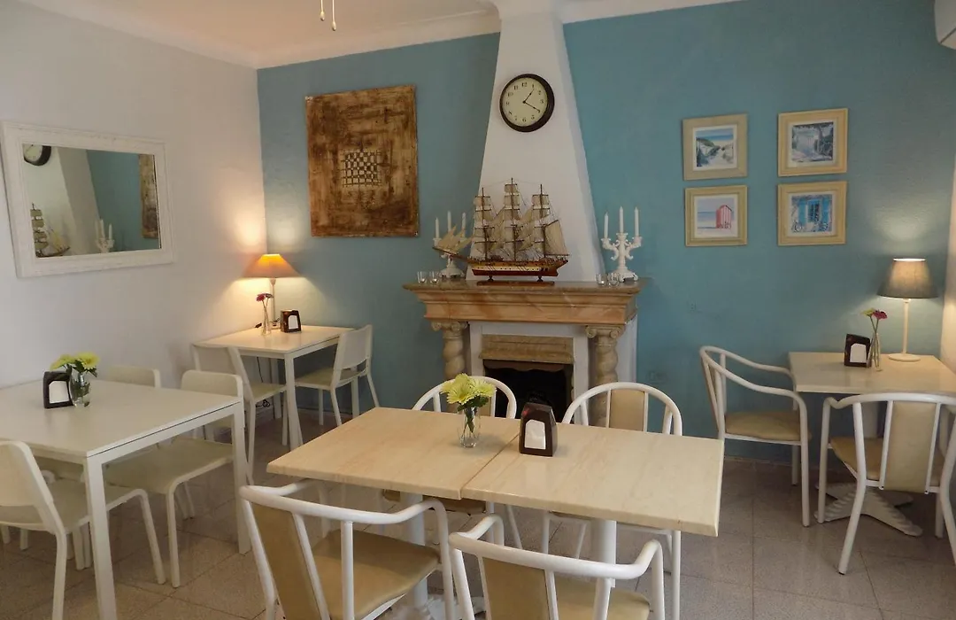 Hostal Villa Maruja-1
