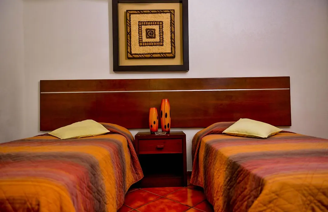 Hotel Los Girasoles-1