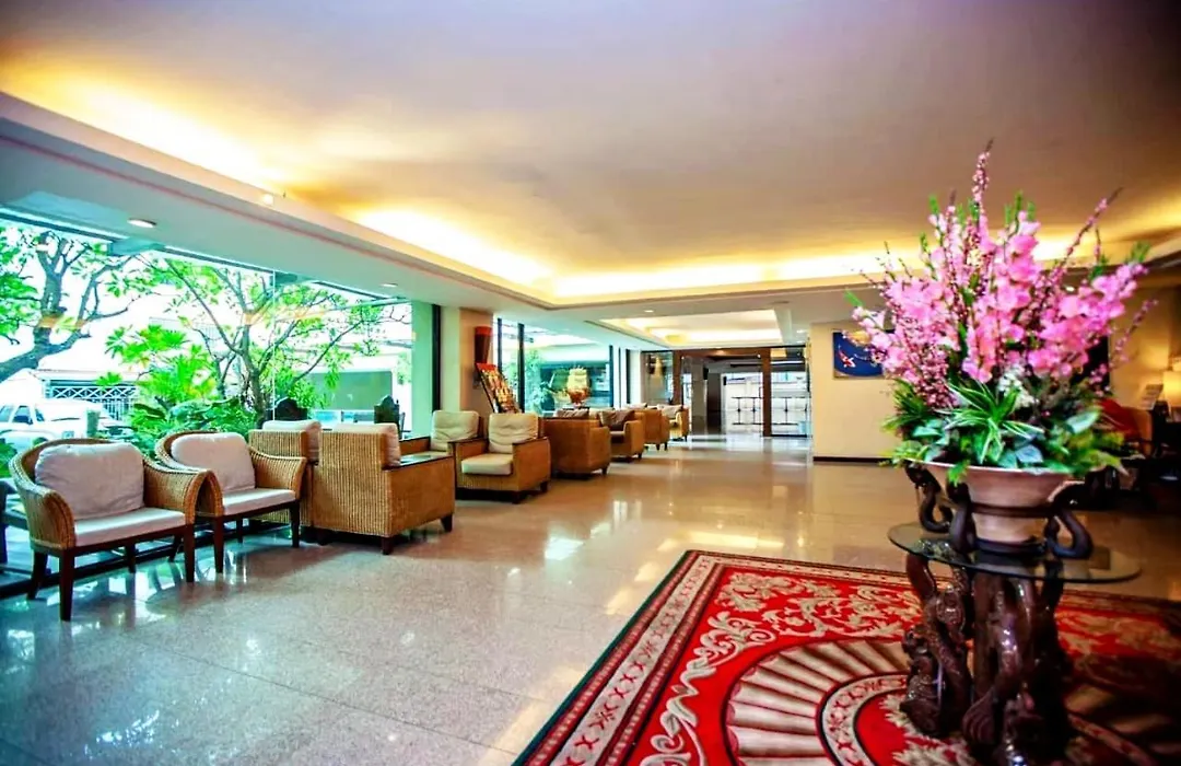 Royal Panerai Hotel Chiangmai-1
