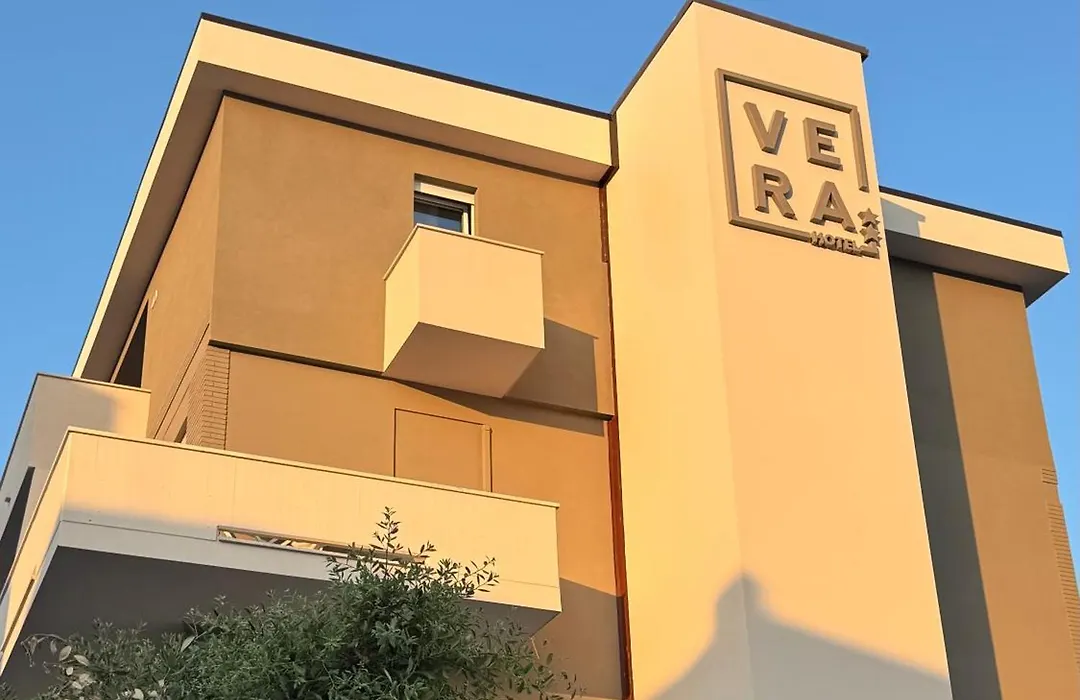 Vera Hotel-1
