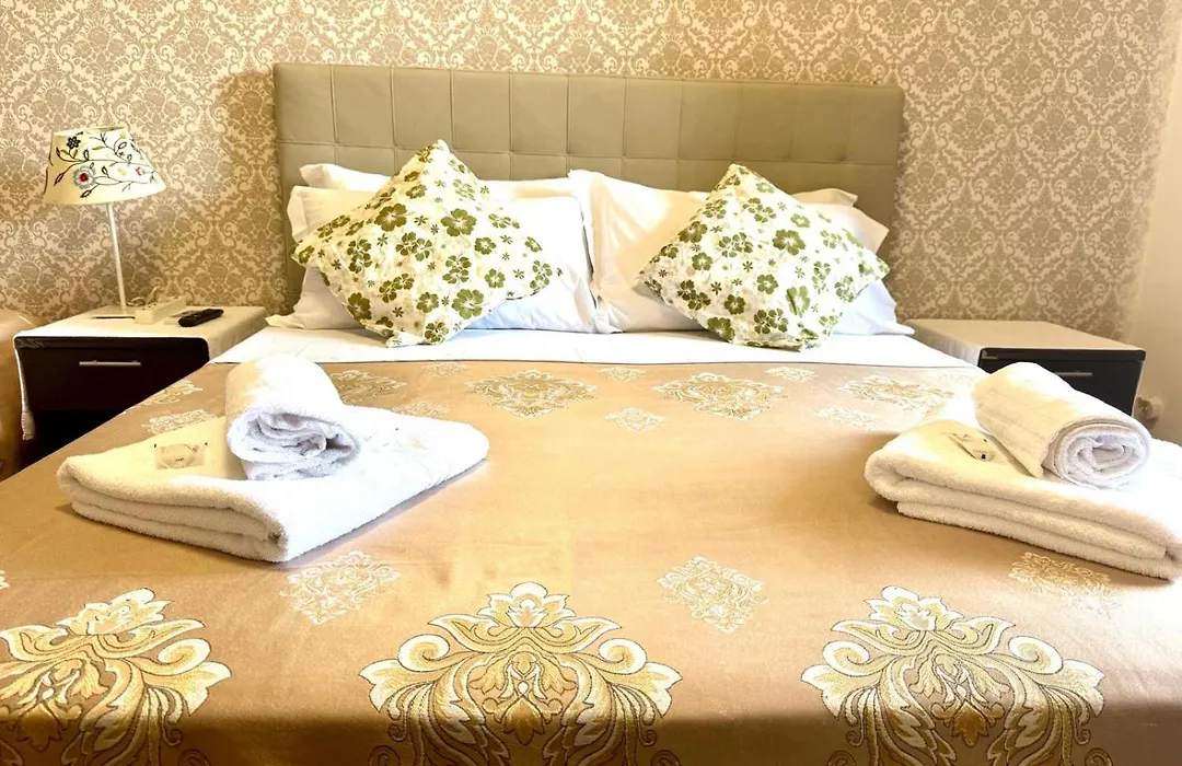 Green Guesthouse-1