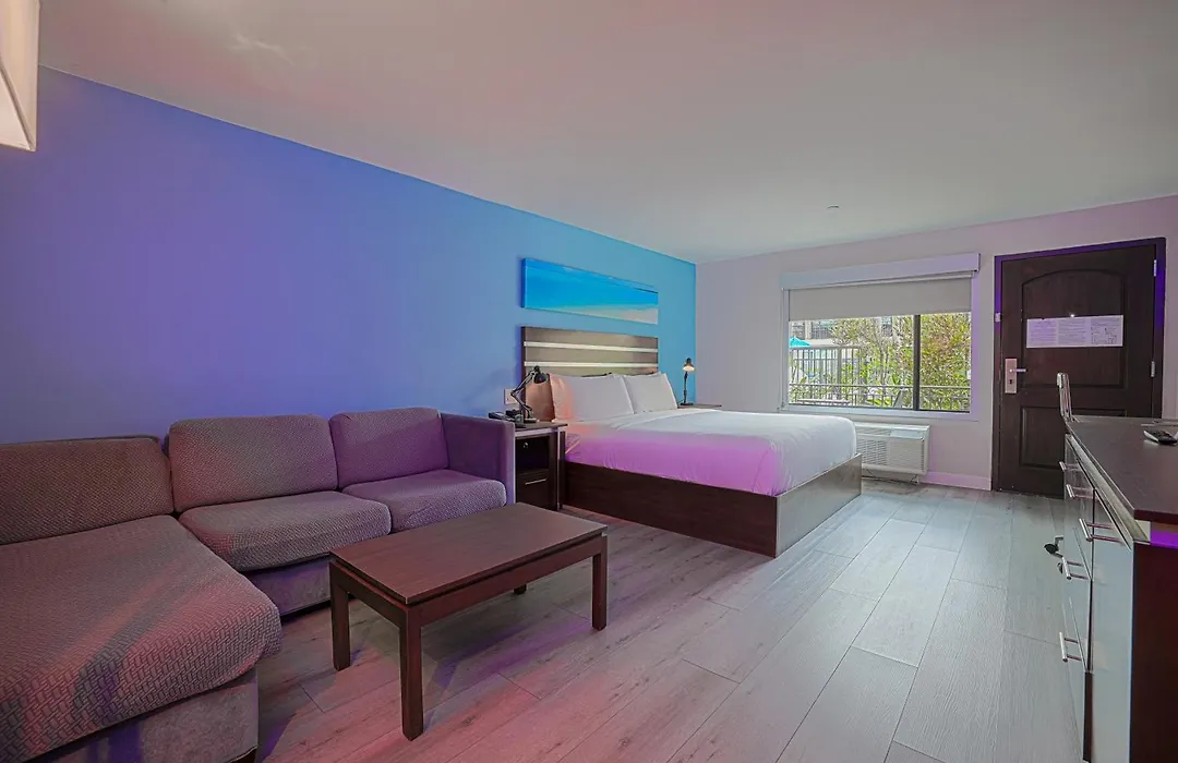 The Cove Hotel-1