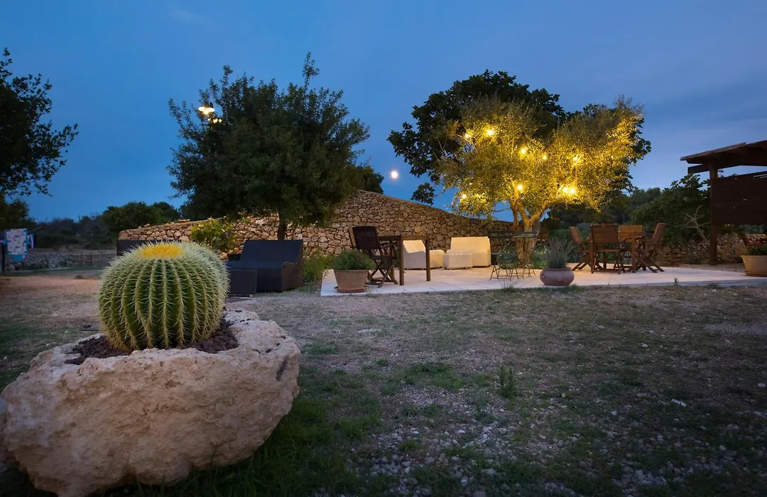 Antica Masseria Ficazzana - Tenuta-1